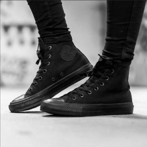 converse all black high tops