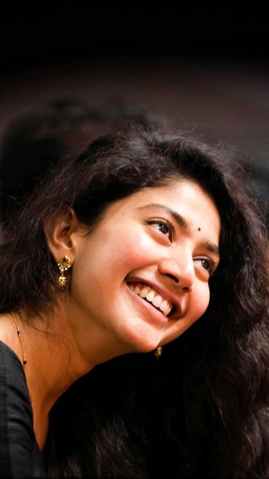 sai pallavi hd wallpaper