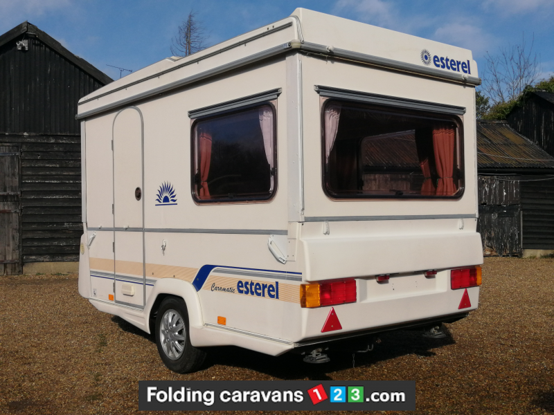 folding caravan esterel