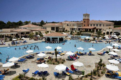 avanti holiday village