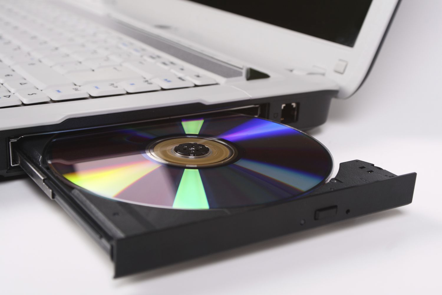 laptop with cd/dvd drive built in