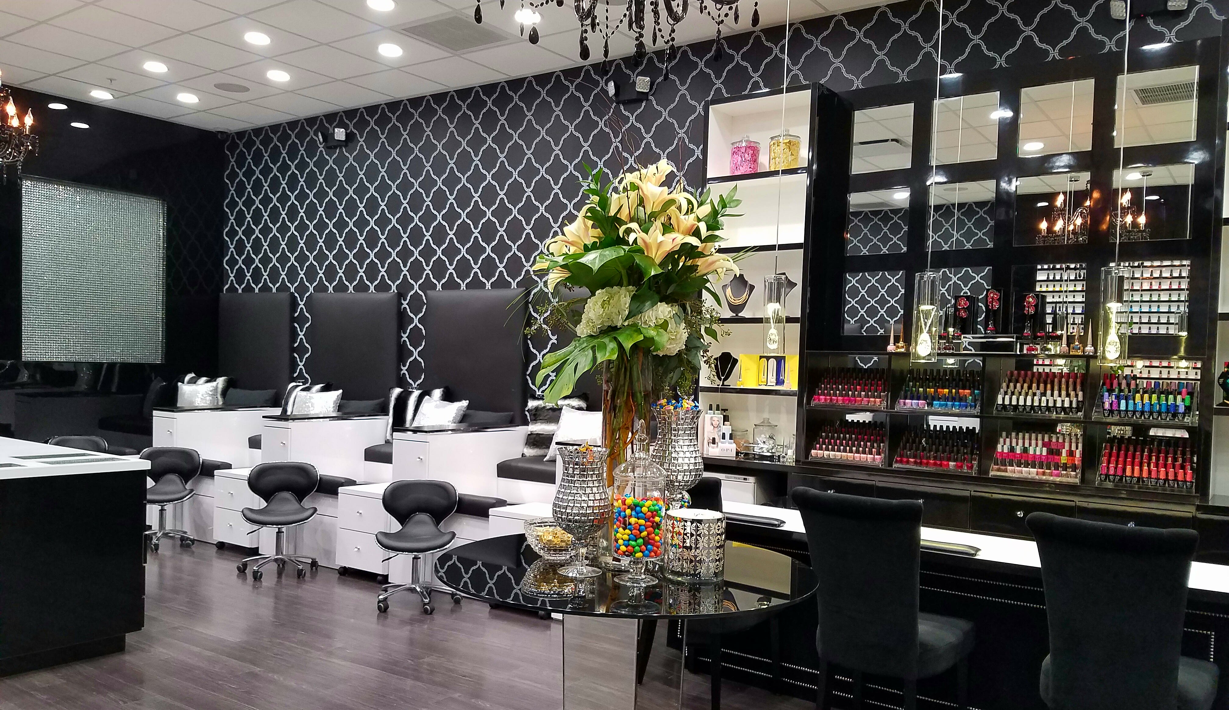 nail bar near me open sunday