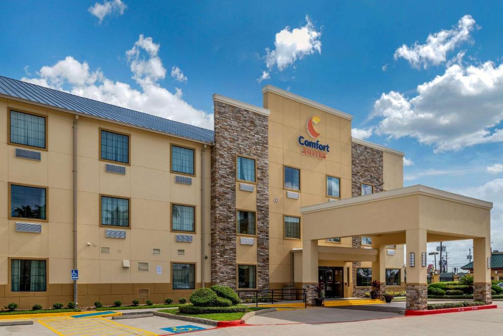 comfort suites near me