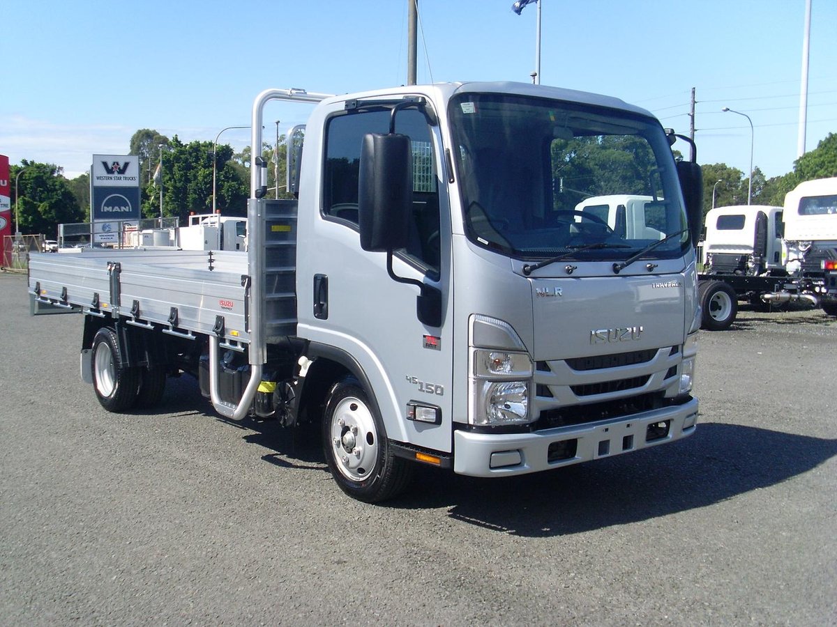 dwyers isuzu