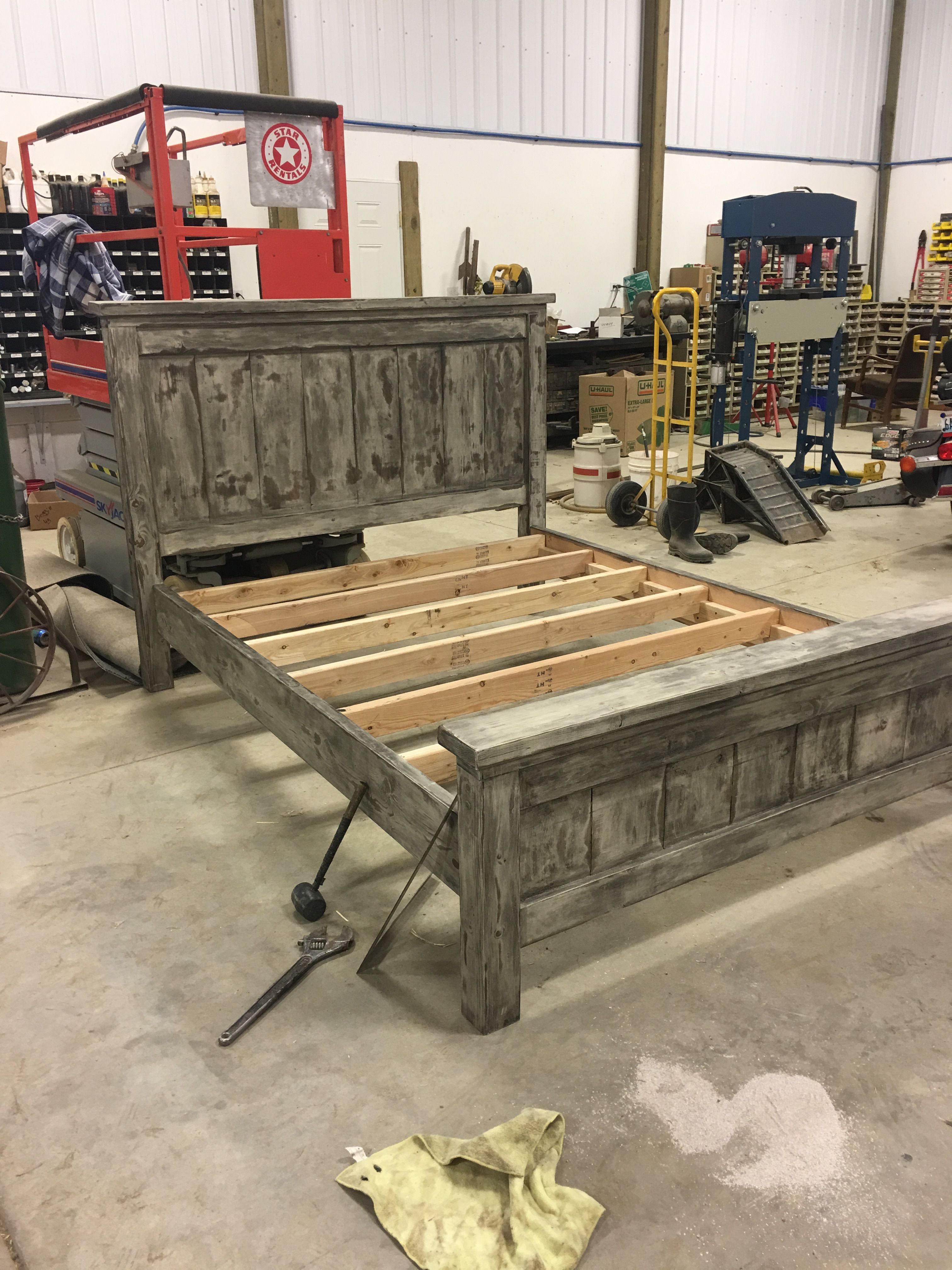 diy rustic bed frame