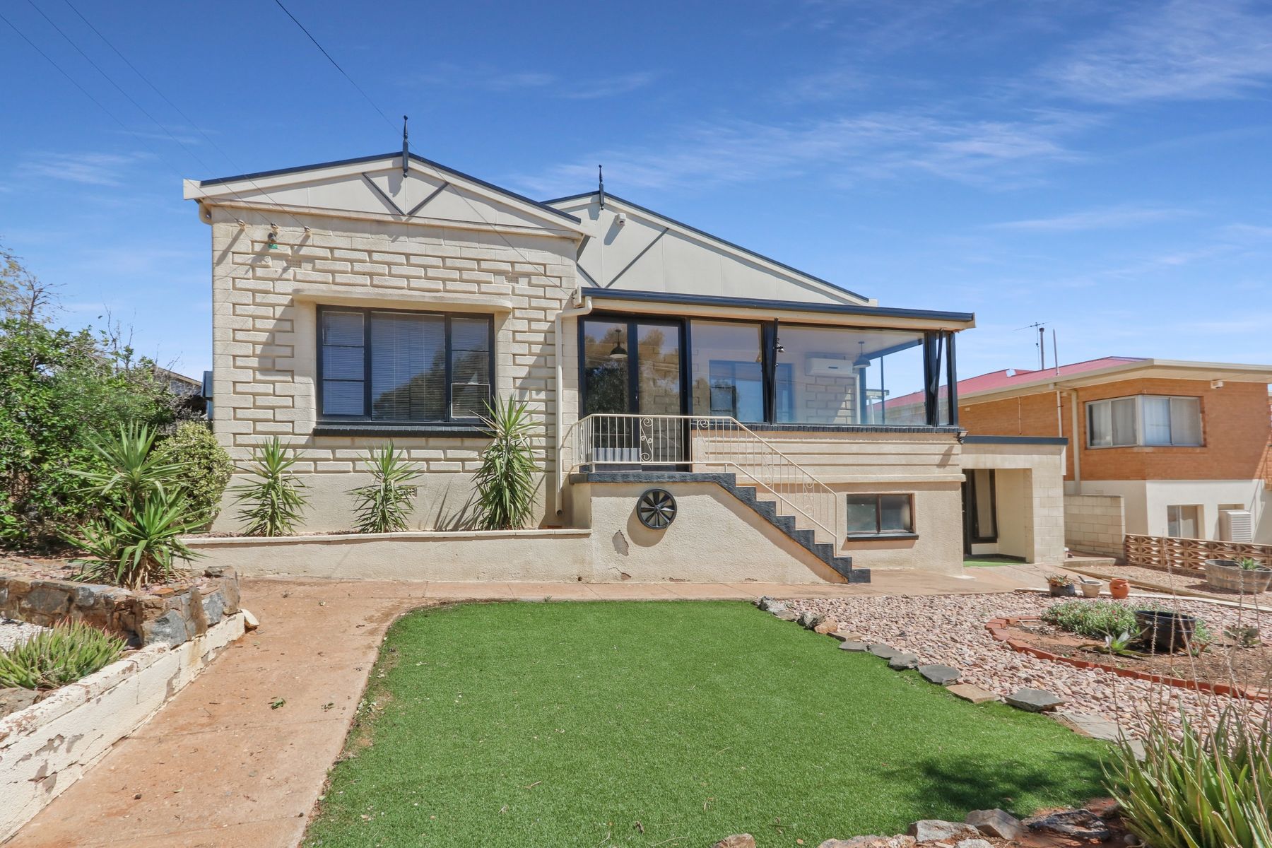 broken hill houses