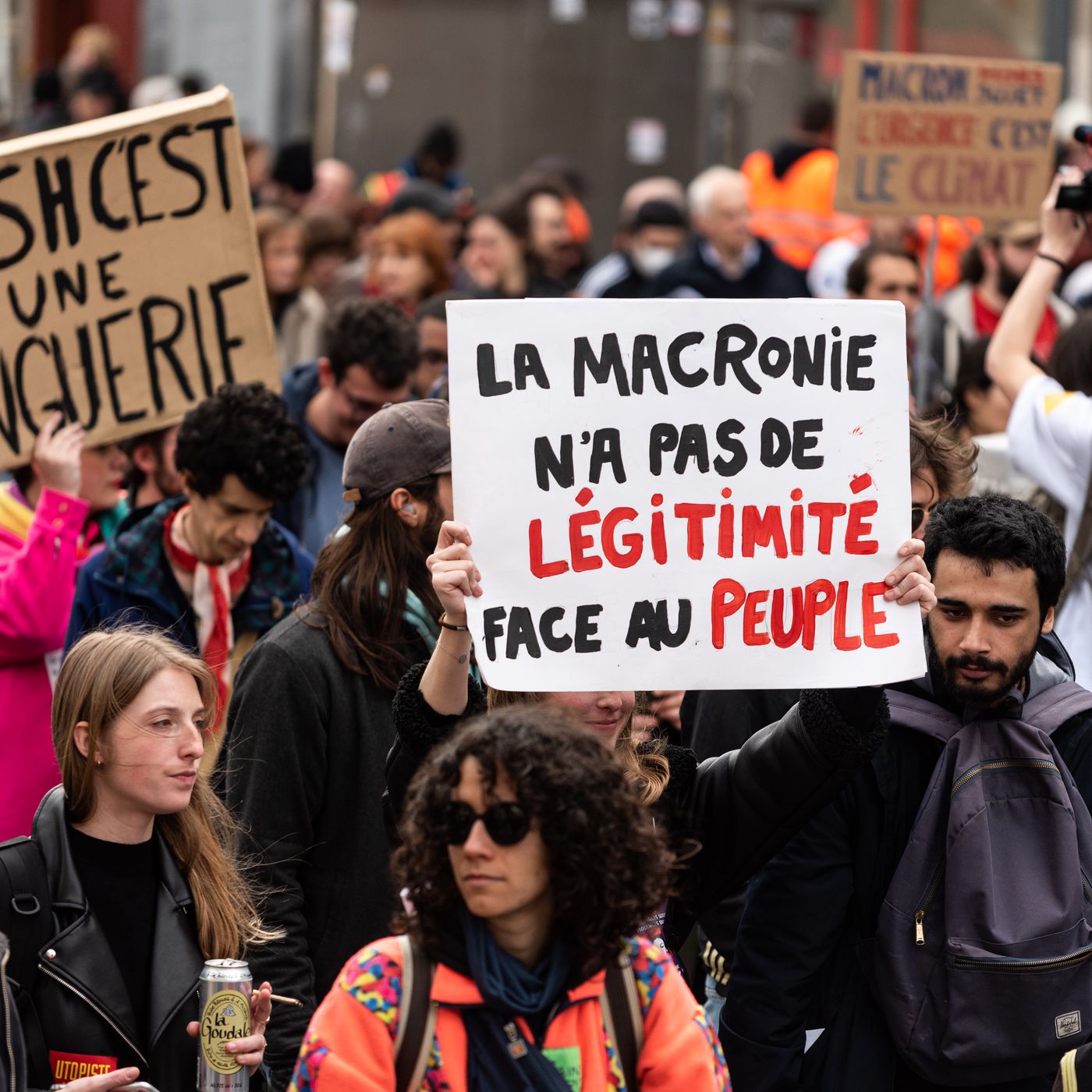 france protests pension