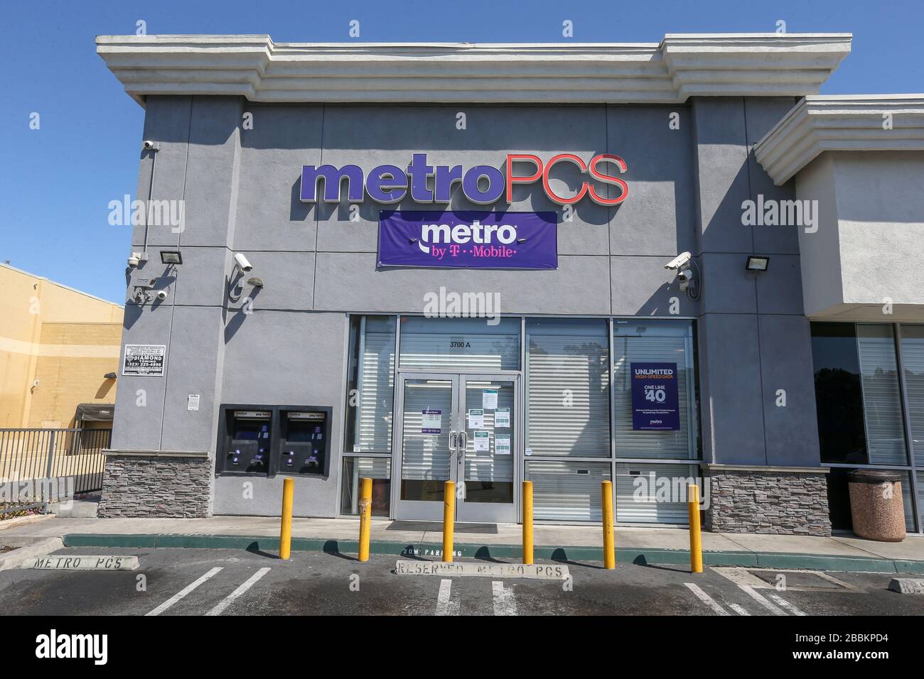 metro pcs near me open today