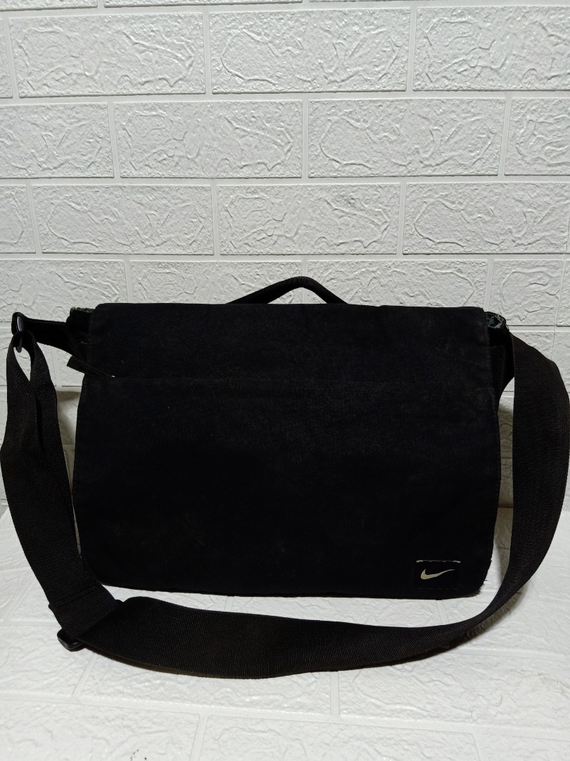 nike messenger bag mens