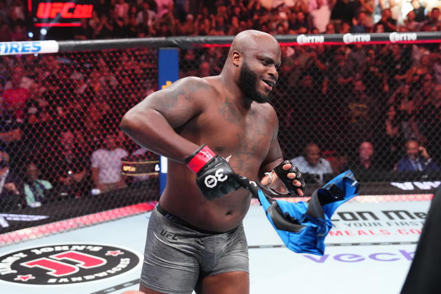 is derrick lewis retired