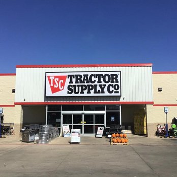 how much does tractor supply pay in texas