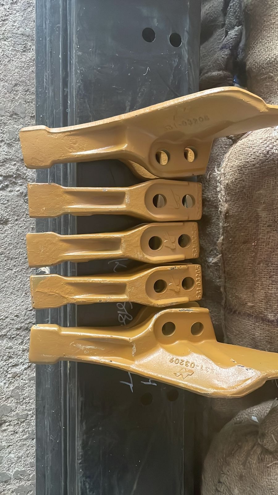 jcb bucket teeth price