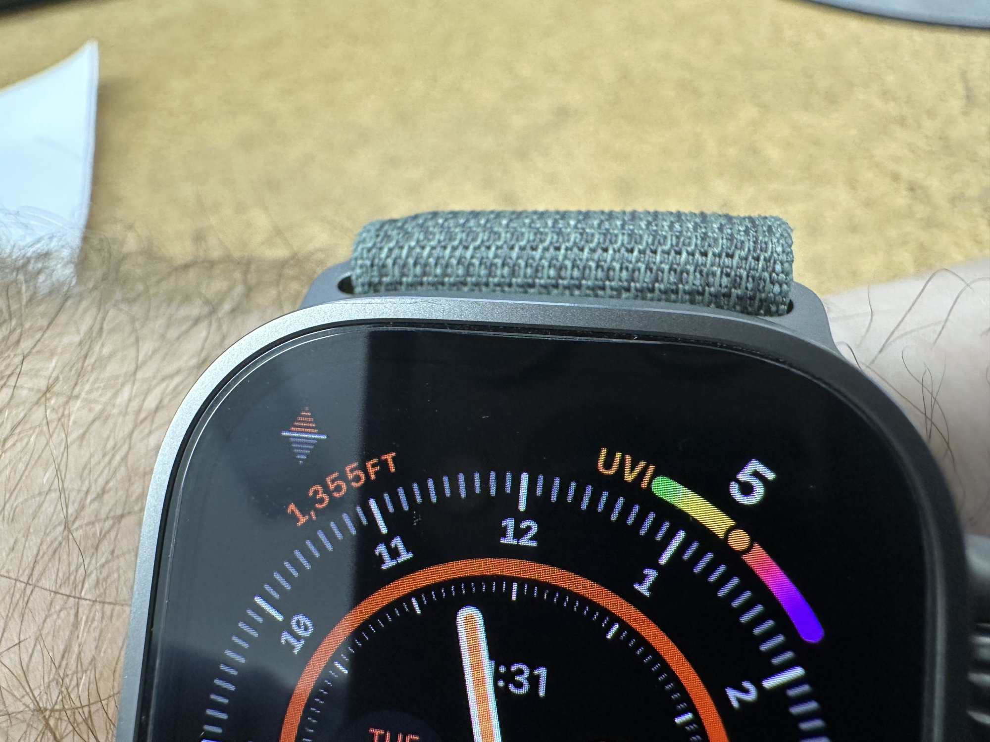 does apple watch ultra scratch