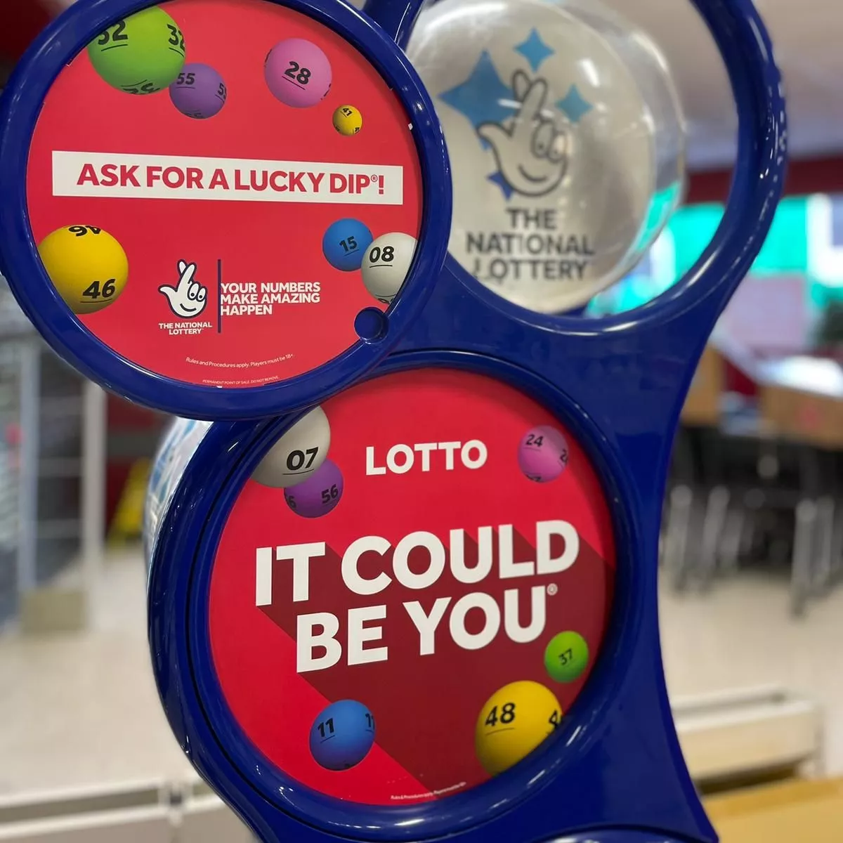 what times the lotto on tonight