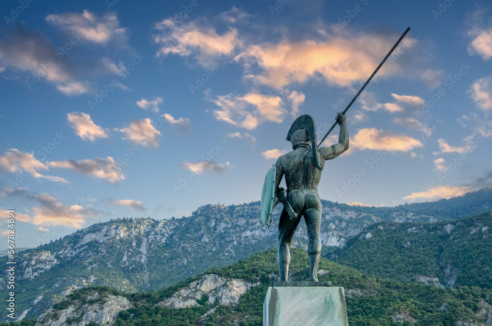 statue of leonidas greece