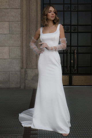 scoop neck wedding dress