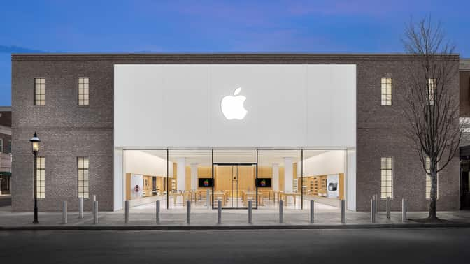 nearest apple store to me