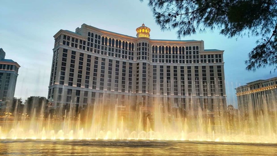 bellagio fountain show times 2022