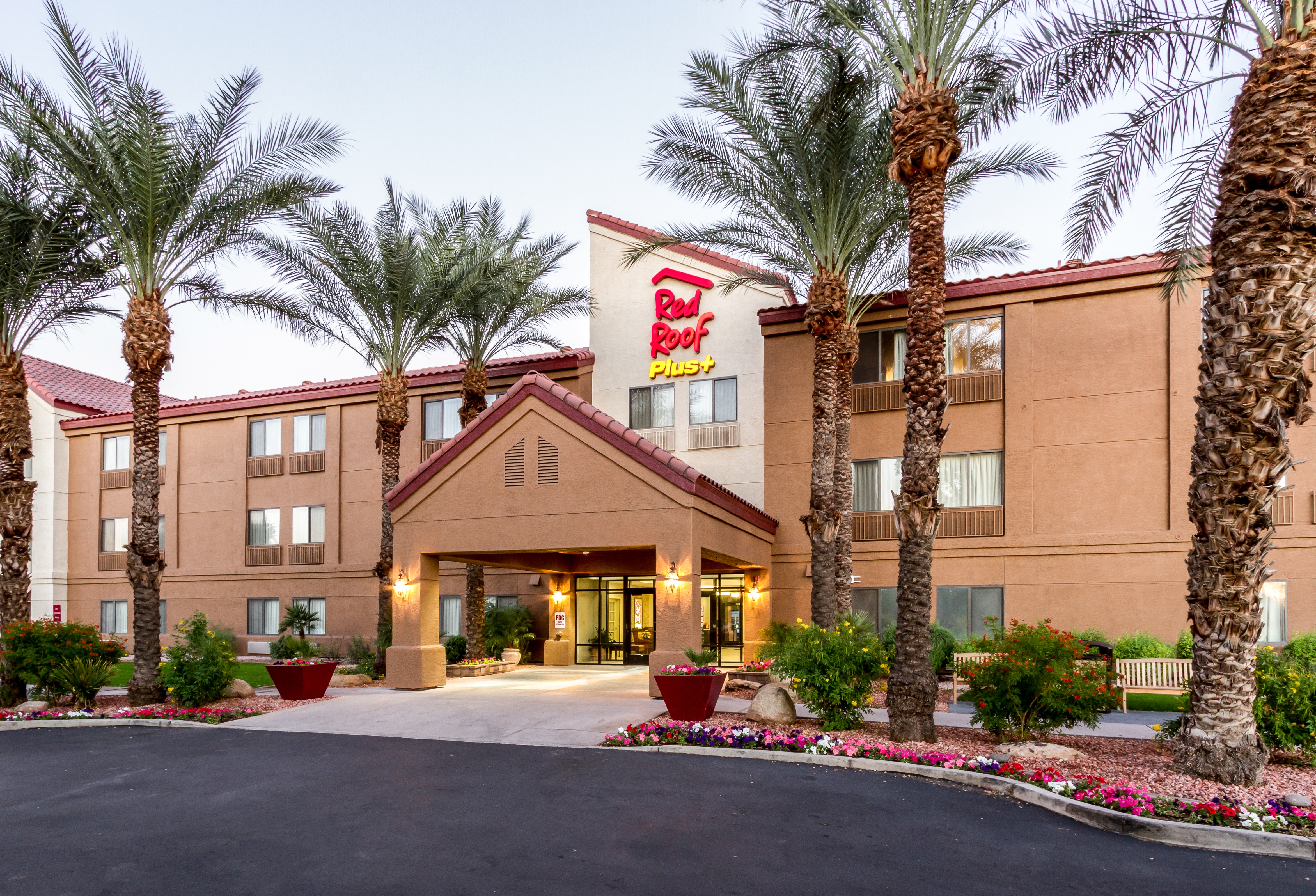 red roof inn plus