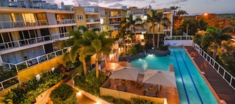 hotels in coolum