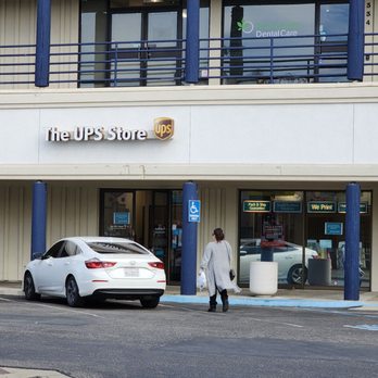 ups store emeryville ca