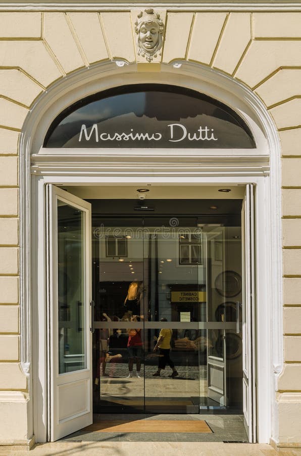 massimo dutti romania