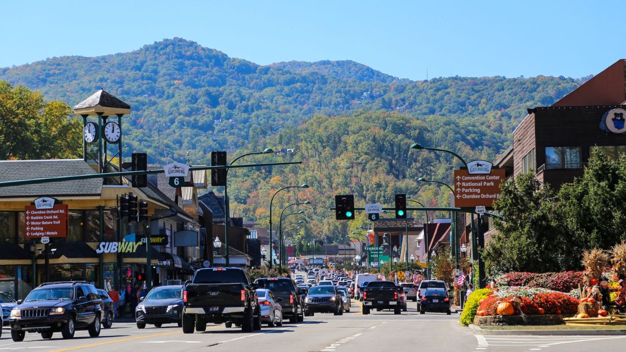 weather for gatlinburg tennessee in may