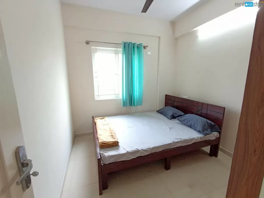 couple room for rent near me