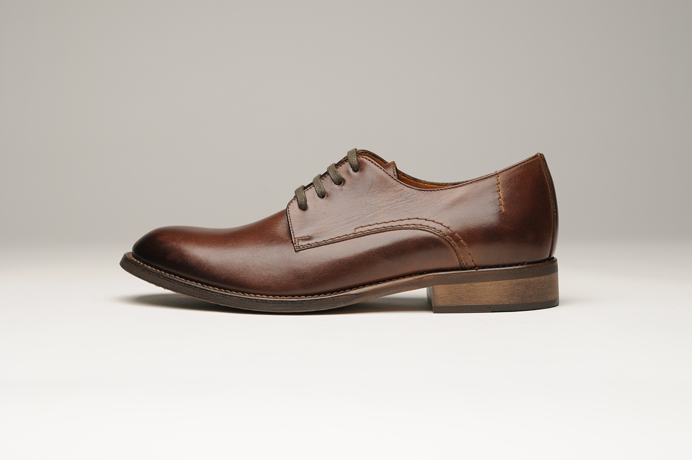 banana republic mens shoes