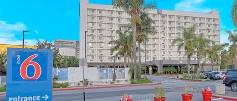 motels under $70 near me