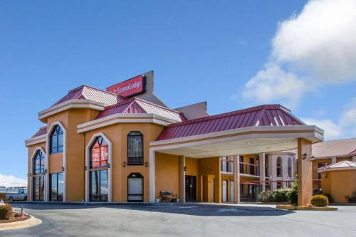 pet friendly hotel hendersonville nc