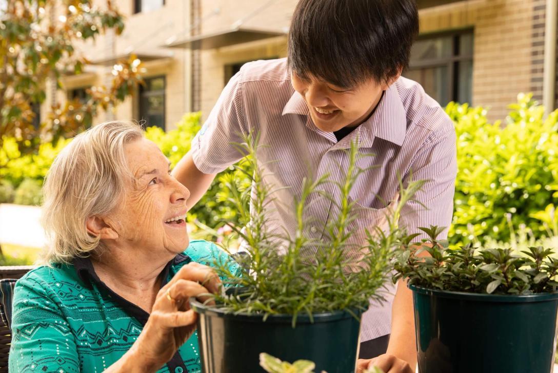 quakers hillside care community