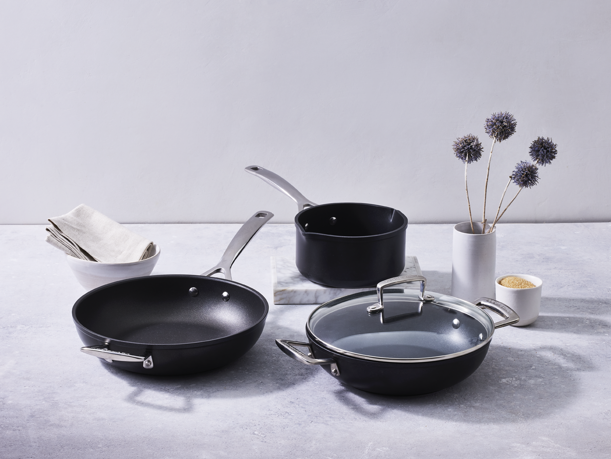 le creuset non stick toughened