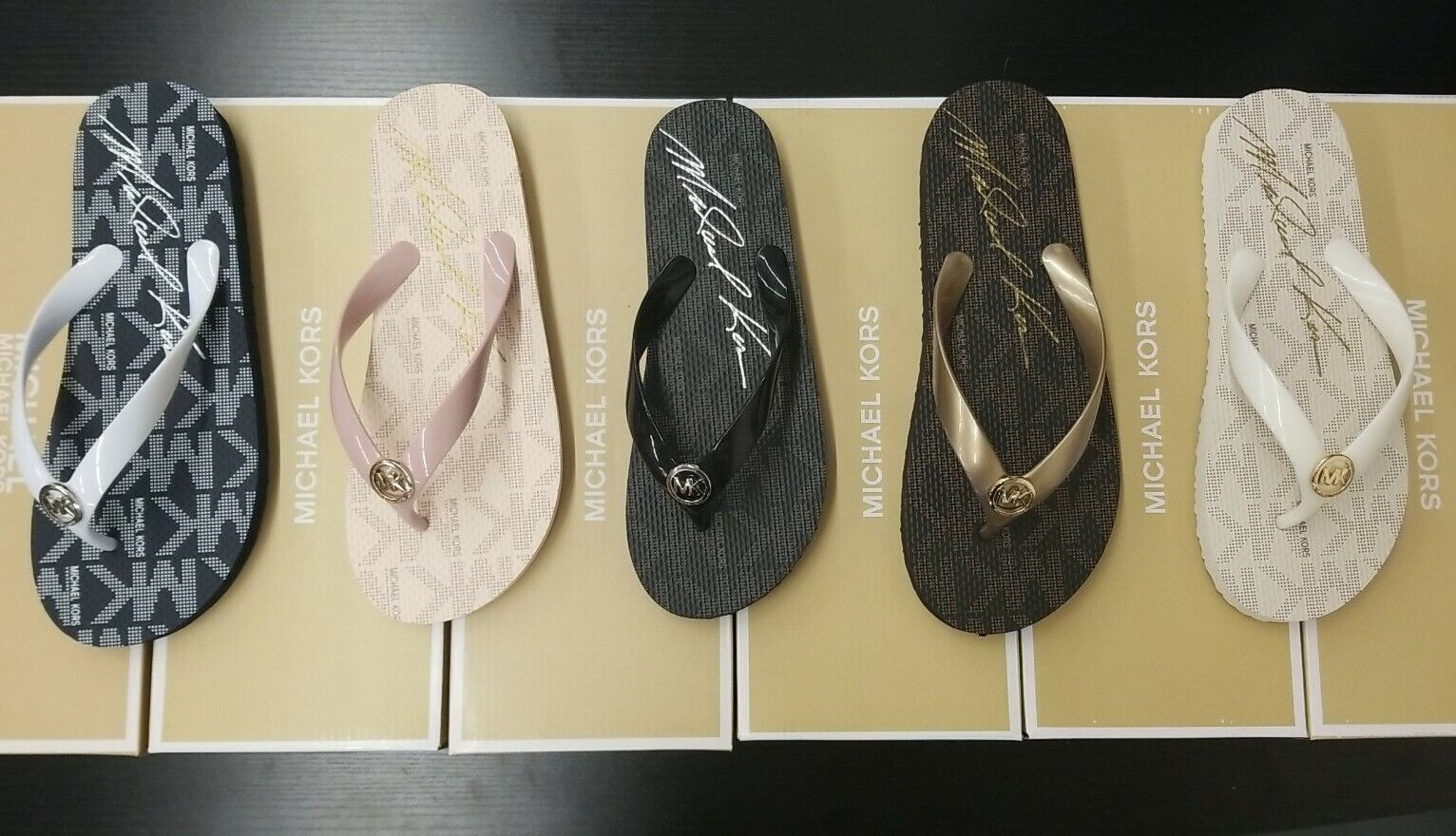 michael kors womens flip flops