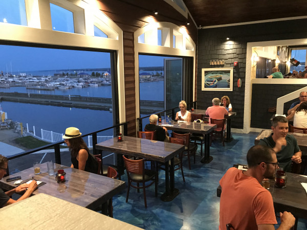 restaurants in mackinaw city mi