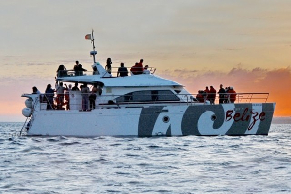 fiesta en barco albufeira