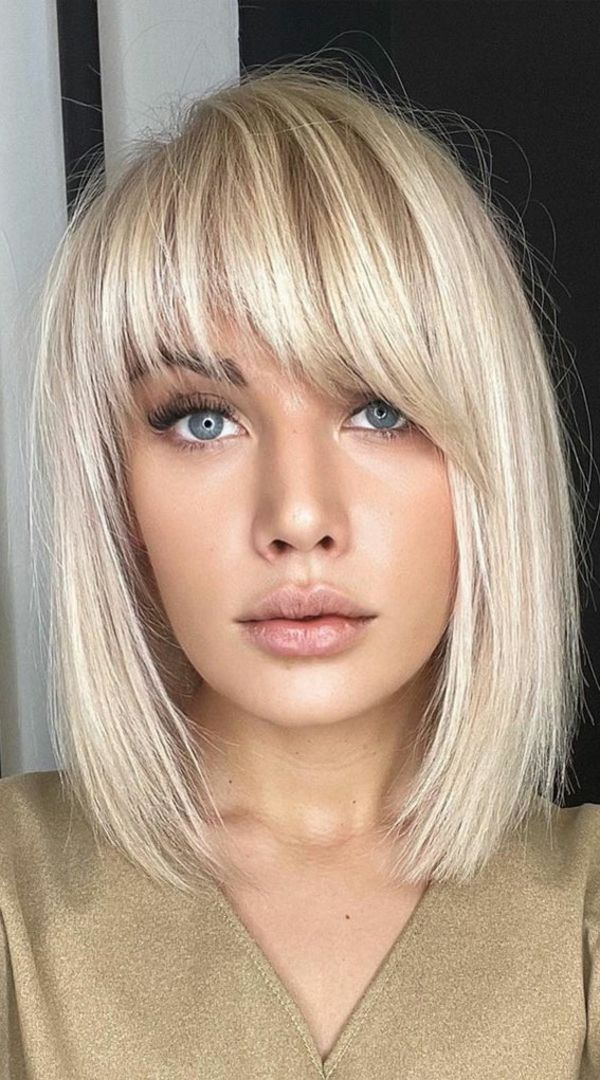 longbob blond mit pony