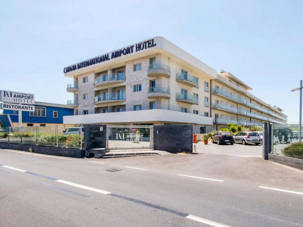 hotels catania airport