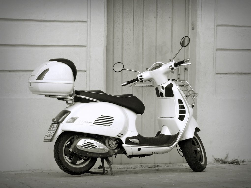 average 50cc moped insurance cost uk