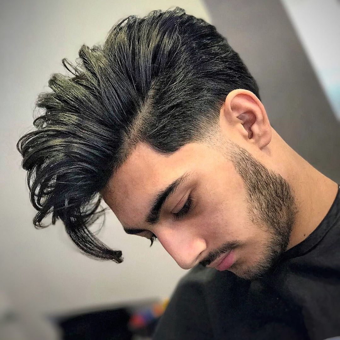 hairstyle with long hair on top and short on sides