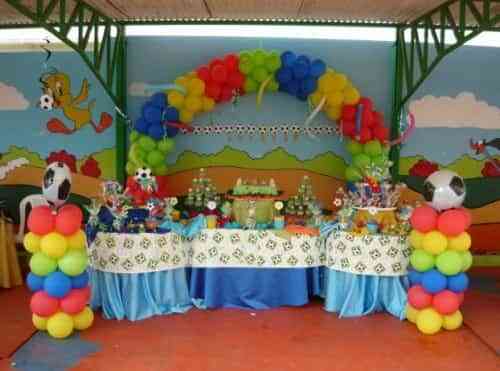 adornos para salon de fiestas infantiles