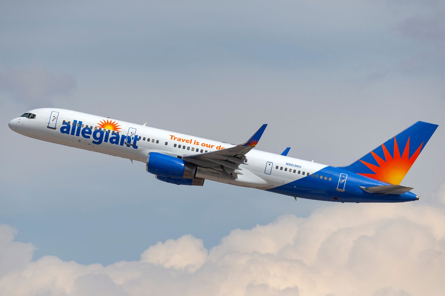 allegiant flying