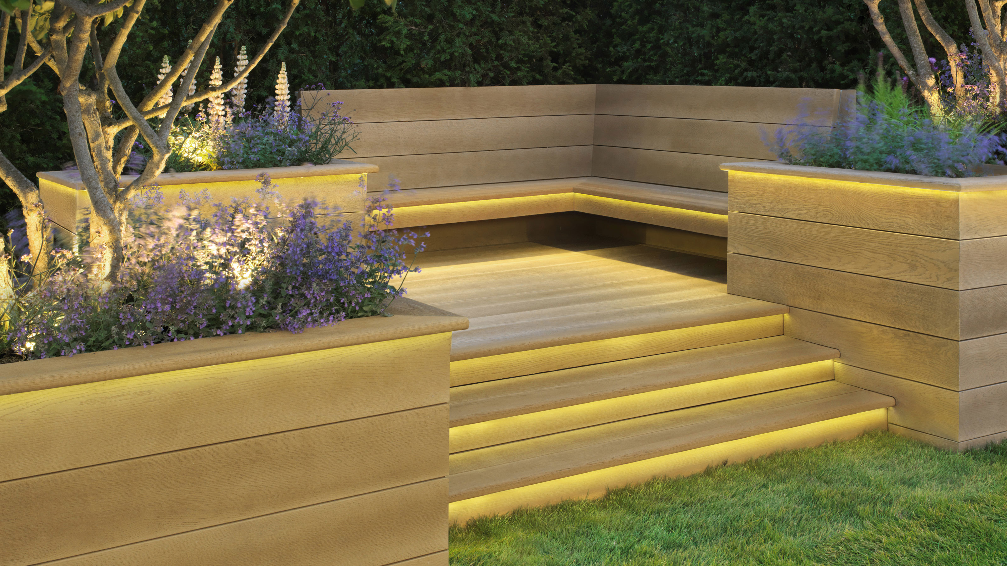 stepped decking ideas