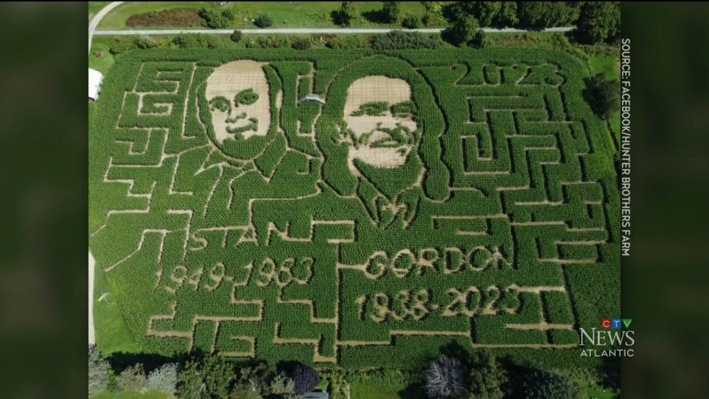 gordon lightfoot corn maze