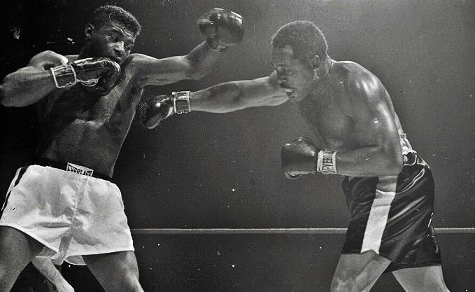 archie moore vs floyd patterson