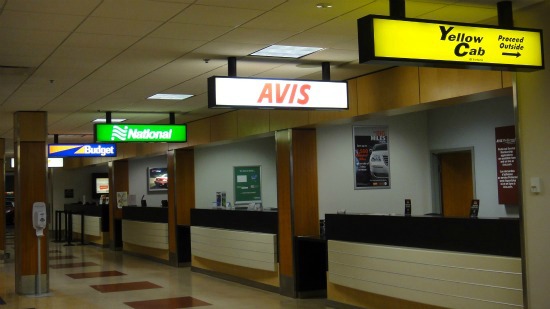 avis car rental victoria airport