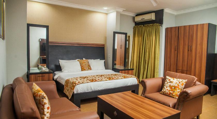 hotels near murtala muhammed airport