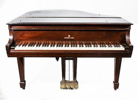 grand steinway piano price