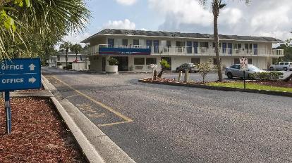 motel 6 kissimmee reviews