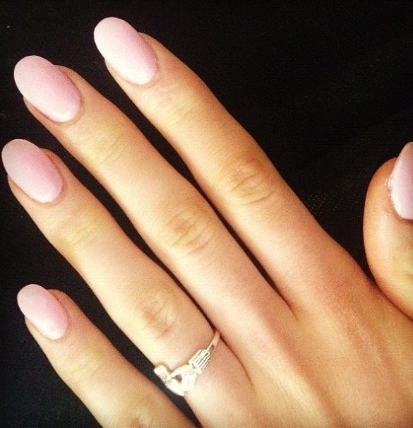 pink oval nails